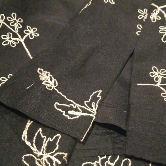 Ann Taylor skirt size 4 - Picture 3 of 5